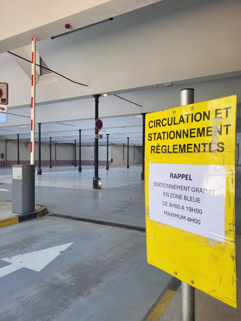 Information circulation et stationnement – Place de l&rsquo;église